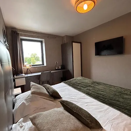 Western La Mare O Poissons