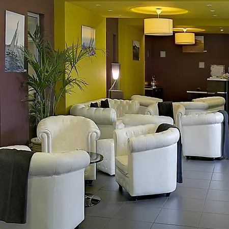 Western La Mare O Poissons