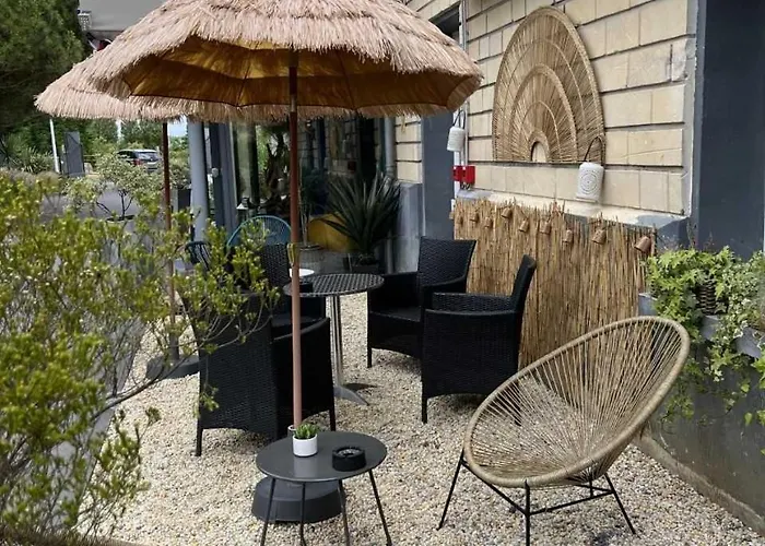 Western La Mare O Poissons فندق