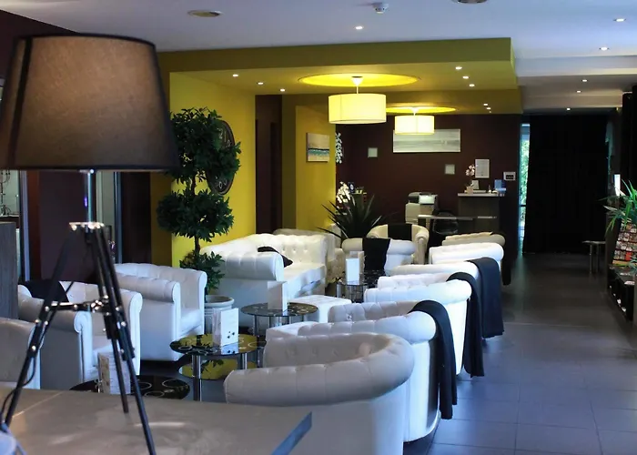 Western La Mare O Poissons فندق 3*