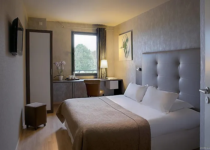 Western La Mare O Poissons فندق اويسترهام