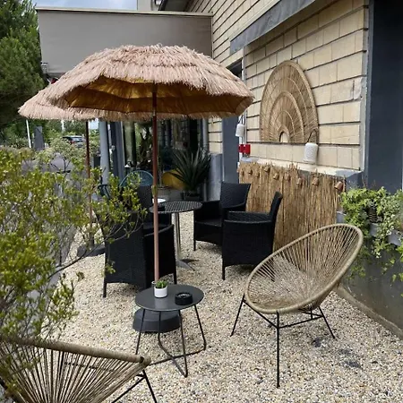 Western La Mare O Poissons Hotel