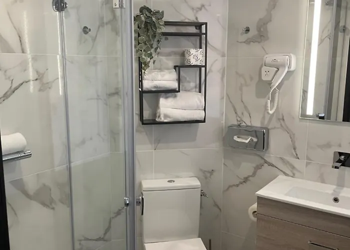 Western La Mare O Poissons 乌伊斯特勒昂