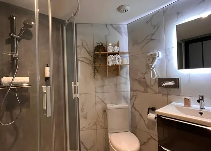 Western La Mare O Poissons